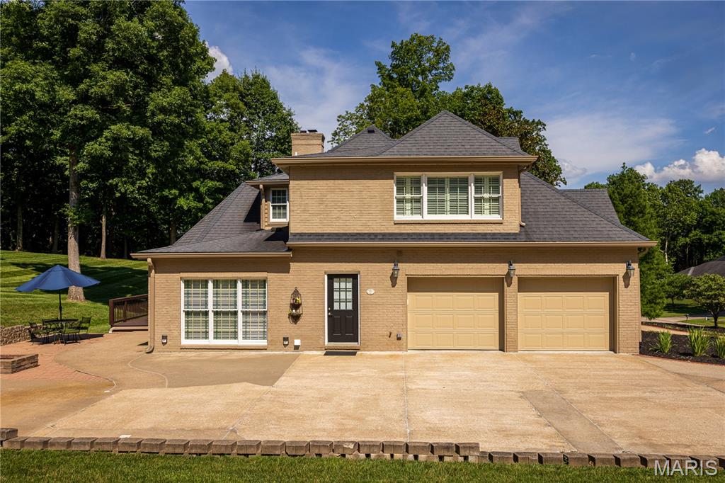 Summit Estate - Residential