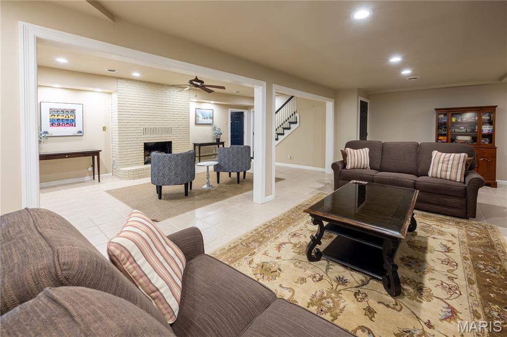 Summit Estate - Residential