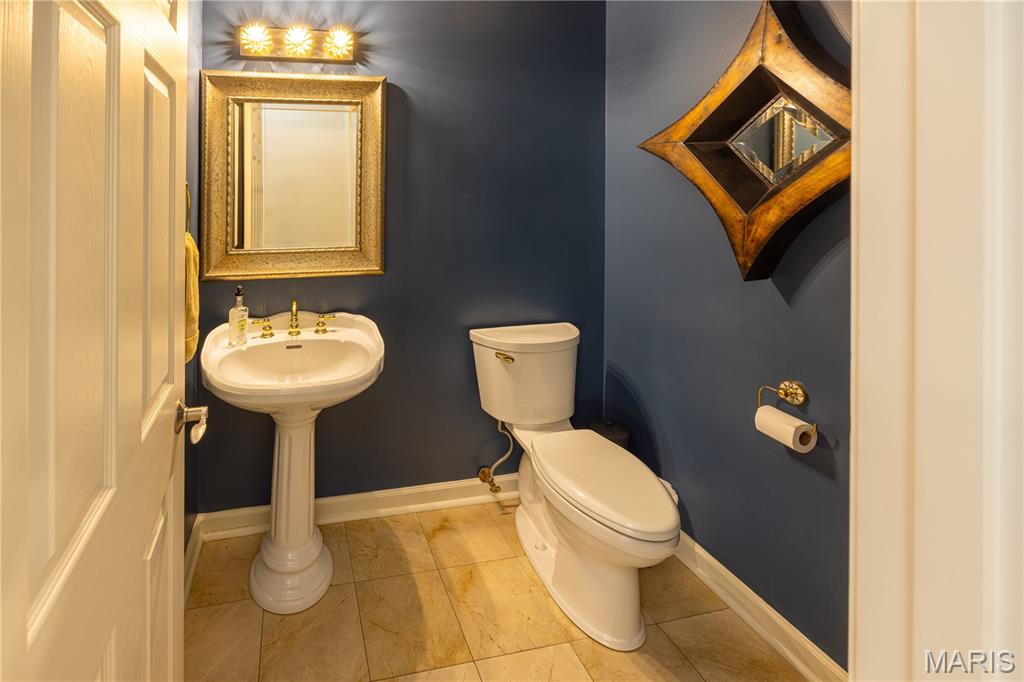 Summit Estate - Residential