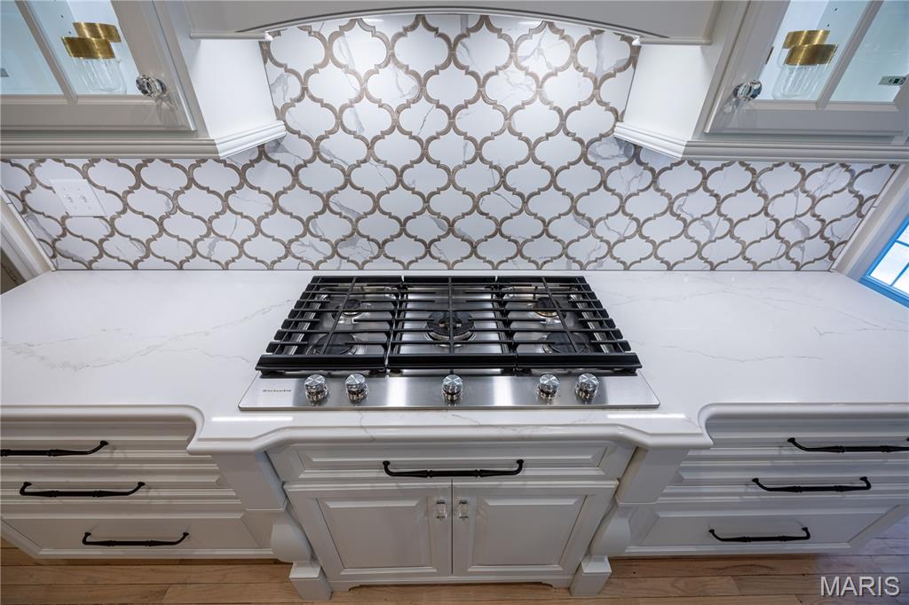 Summit Estate - Residential