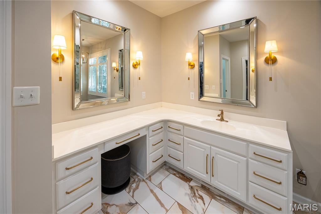 Summit Estate - Residential