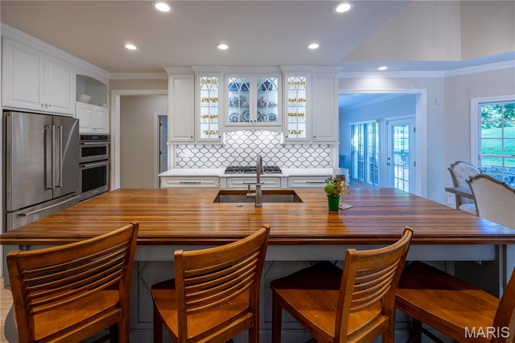 Summit Estate - Residential