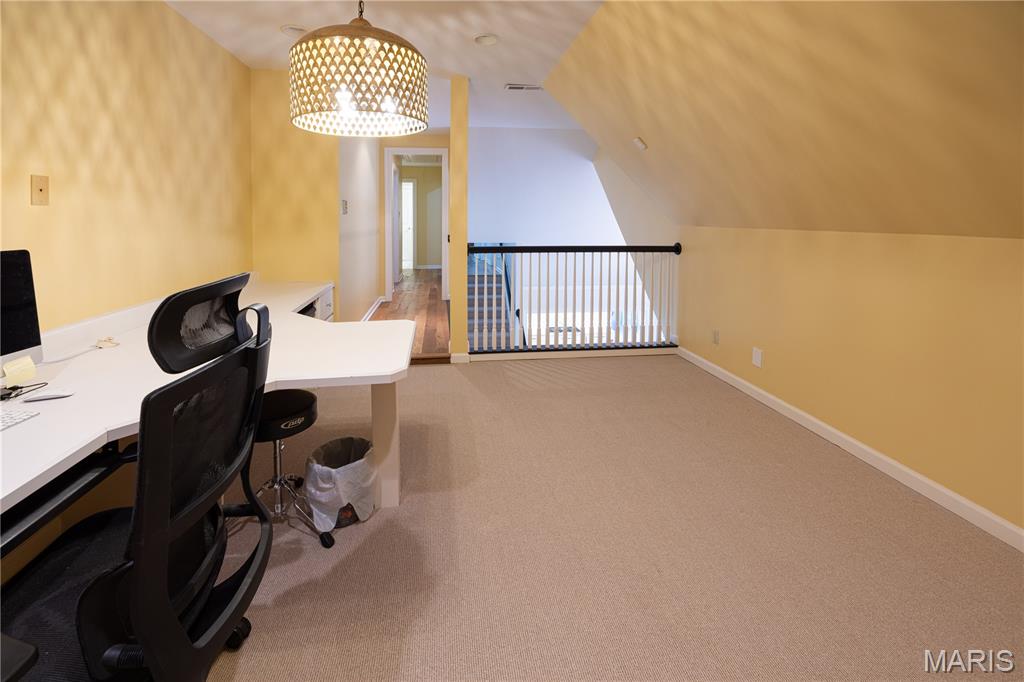 Summit Estate - Residential