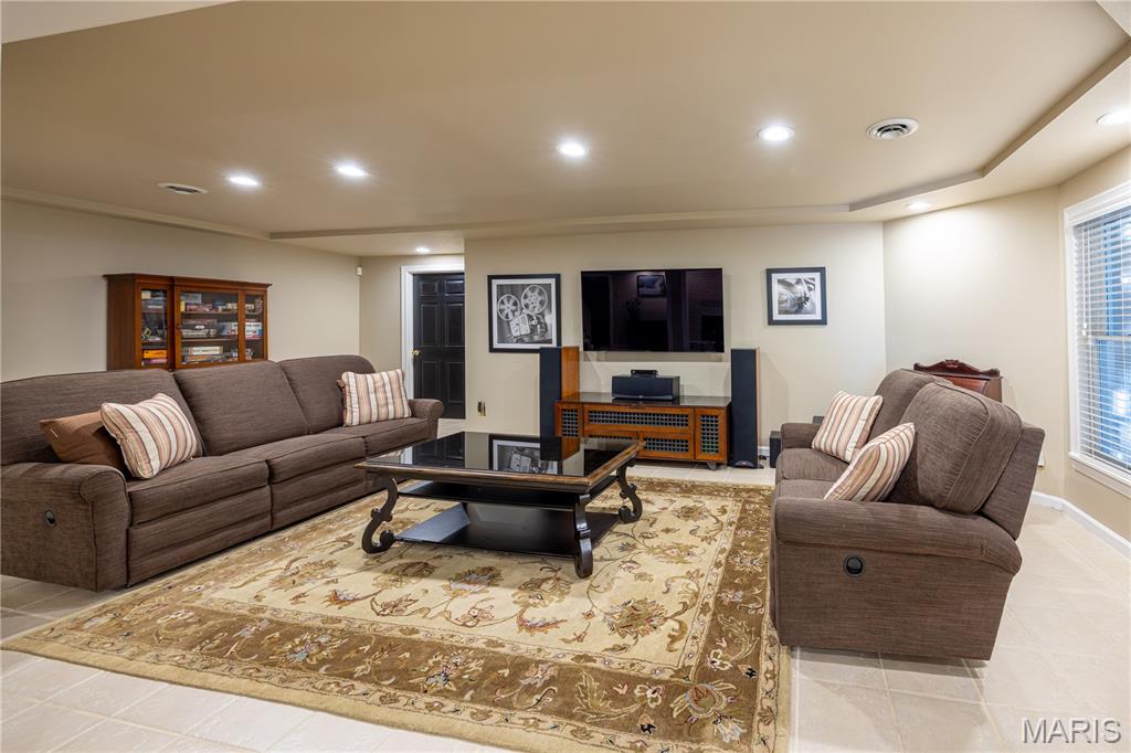 Summit Estate - Residential