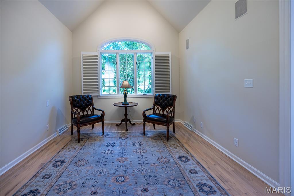 Summit Estate - Residential