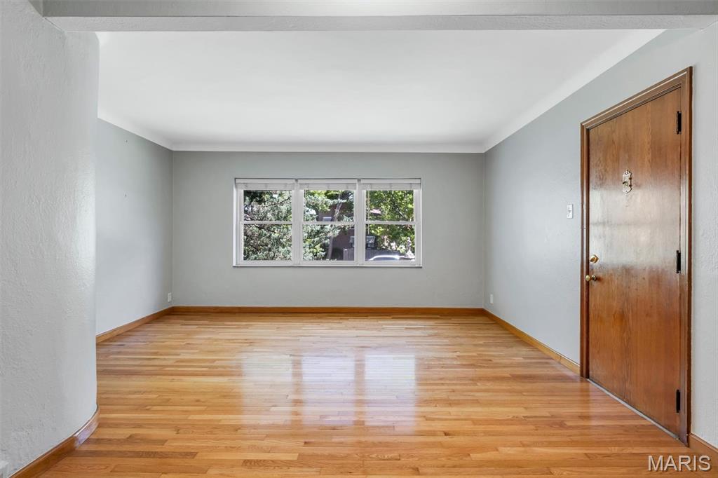 6600 Devonshire Condos - Residential
