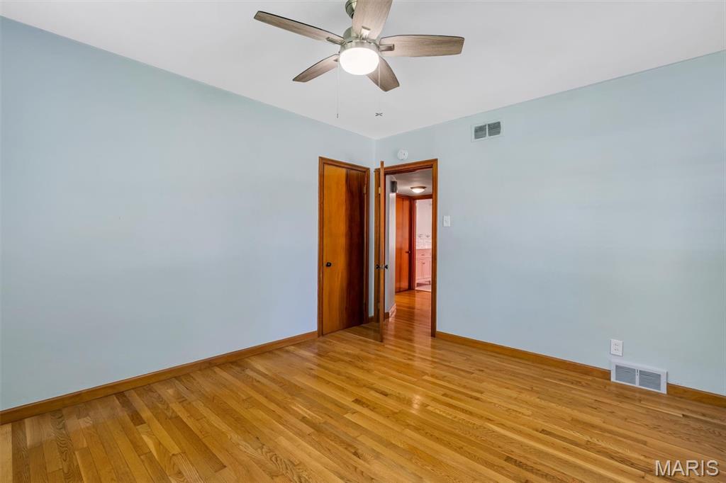 6600 Devonshire Condos - Residential