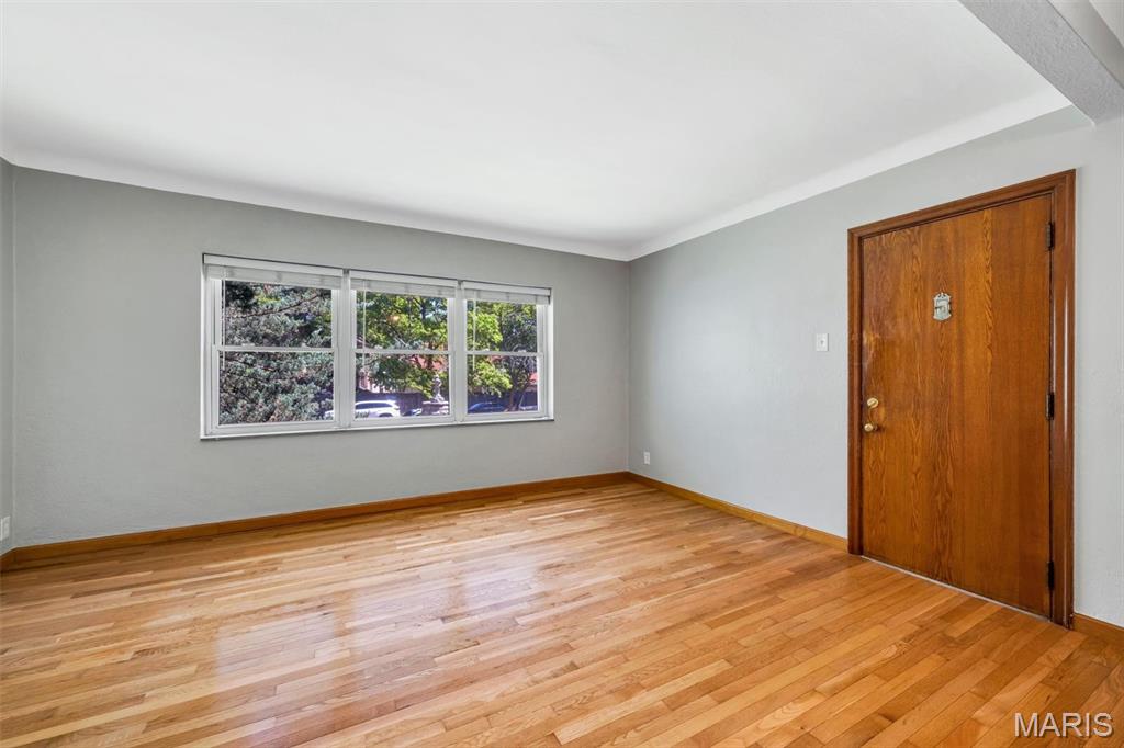 6600 Devonshire Condos - Residential