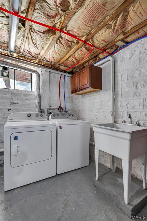 6600 Devonshire Condos - Residential