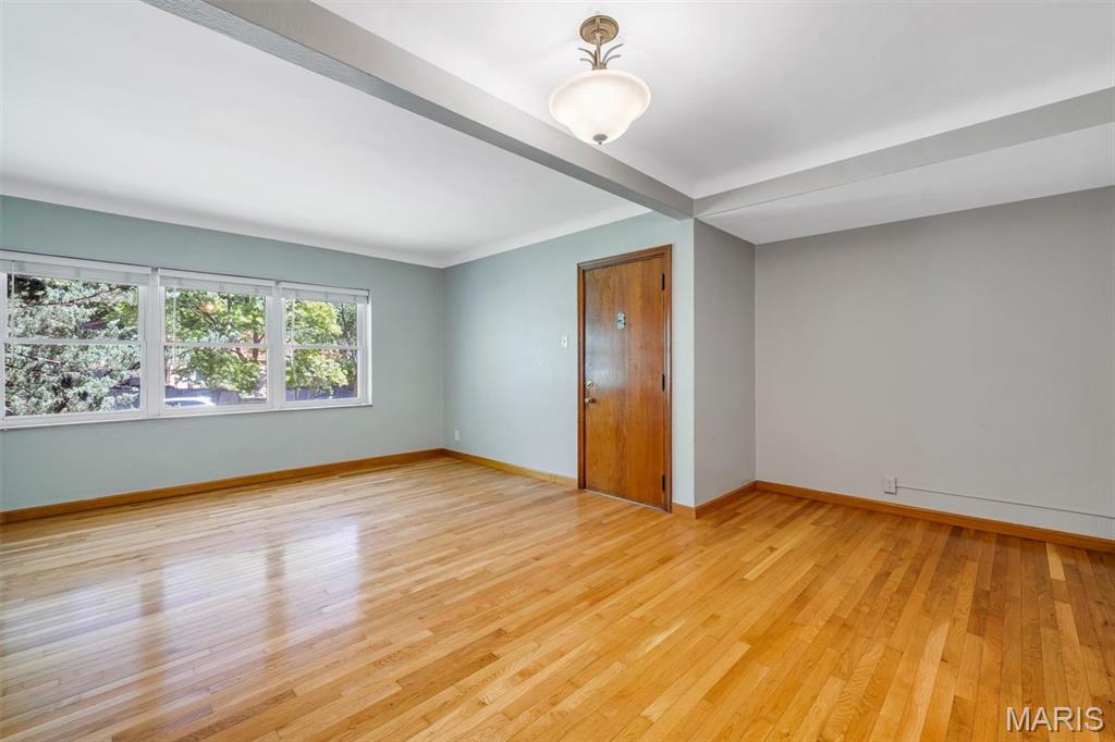 6600 Devonshire Condos - Residential