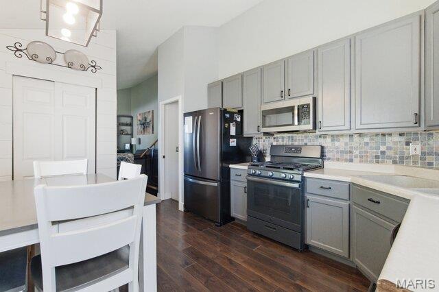Country Wood Estates 02 - Residential