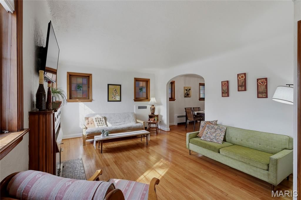 Photo of 6635 Devonshire Avenue, St Louis, MO 63109 (MLS # 26017086)