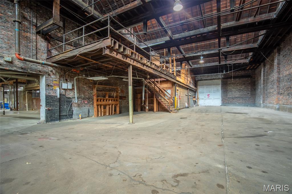 Carrs Add - Commercial Sale
