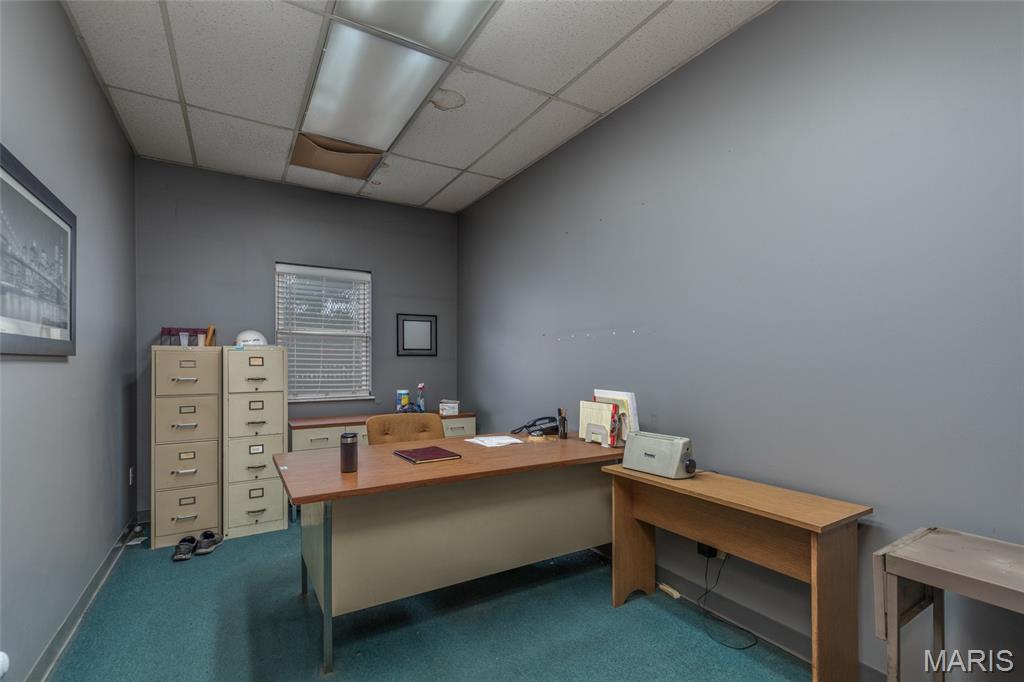 Carrs Add - Commercial Sale