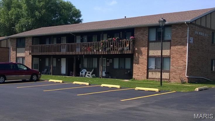 Photo 1 of 5 — 1908 Muren Boulevard 7, Belleville, IL 62221