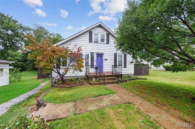 729 Joachim Street
