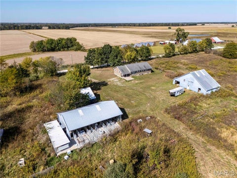 Tiny photo for 29750 Oriole Road, Vandalia, MO 63382 (MLS # 26066794)