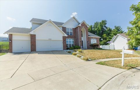 13001 Kinsley Heights Drive Hazelwood MO 63033