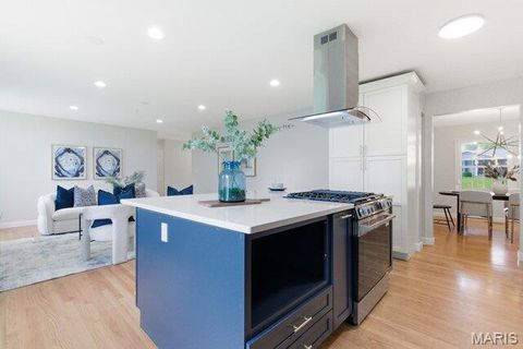Tiny photo for 405 Trail Grove Court, Ballwin, MO 63011 (MLS # 26025752)