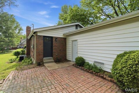 Tiny photo for 405 Trail Grove Court, Ballwin, MO 63011 (MLS # 26025752)