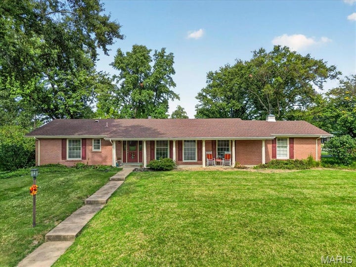Photo 1 of 24 — 11957 Rocky Drive, Creve Coeur, MO 63141