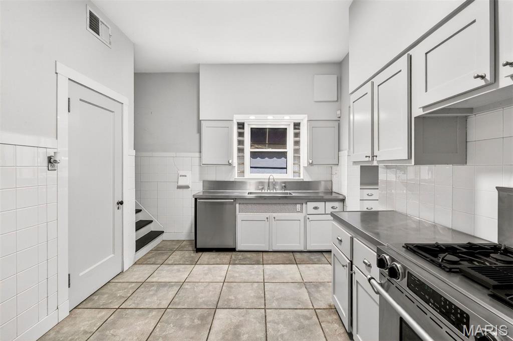 Hillcrest - Residential