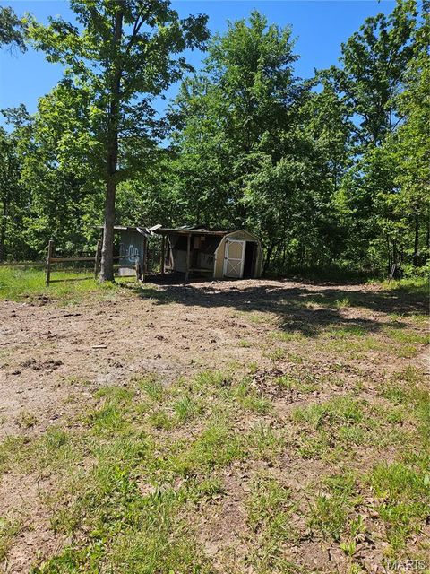 Tiny photo for 623 Fawn Court, Bourbon, MO 65441 (MLS # 26029617)