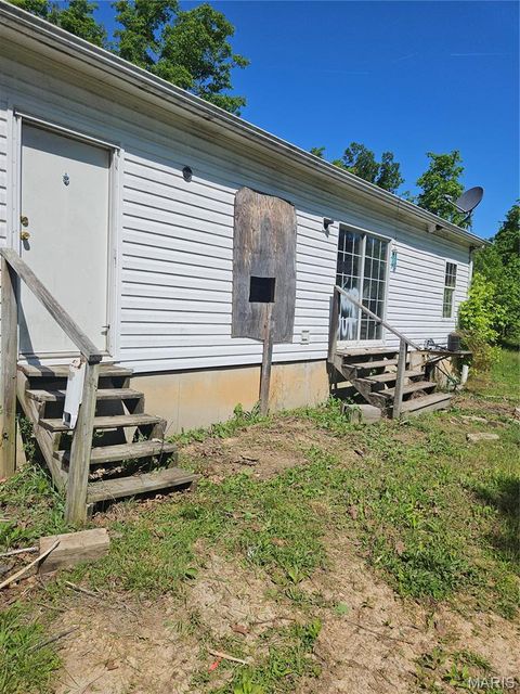 Tiny photo for 623 Fawn Court, Bourbon, MO 65441 (MLS # 26029617)