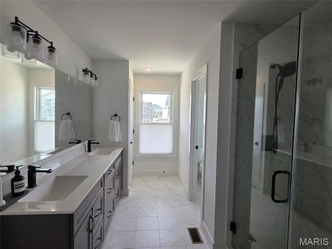 Tiny photo for 325 Mistflower Court, Chesterfield, MO 63005 (MLS # 26056152)