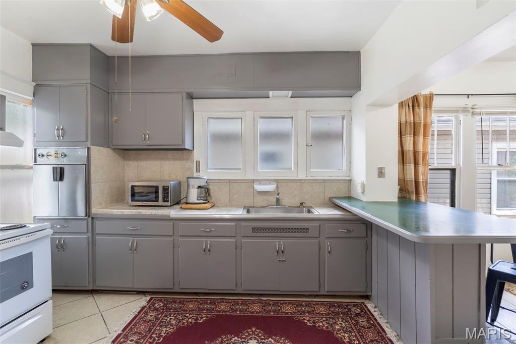 3826 Neosho Street