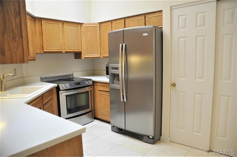 Tiny photo for 4540 Laclede Avenue #304, St Louis, MO 63108 (MLS # 26028245)