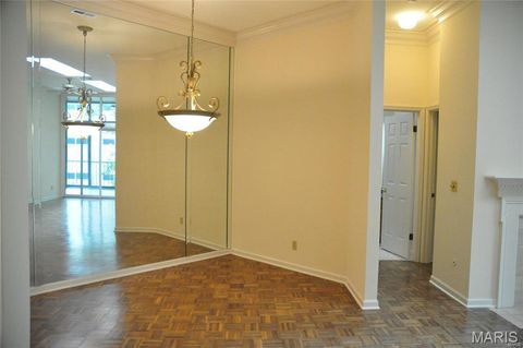 Tiny photo for 4540 Laclede Avenue #304, St Louis, MO 63108 (MLS # 26028245)