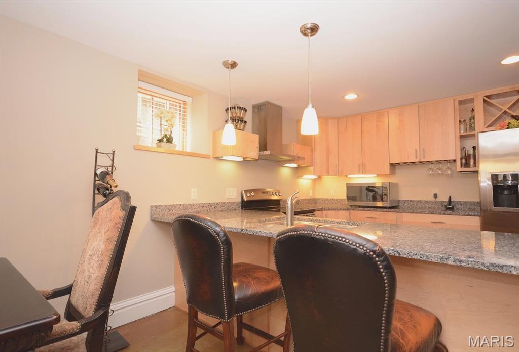 6321 Southwood 4