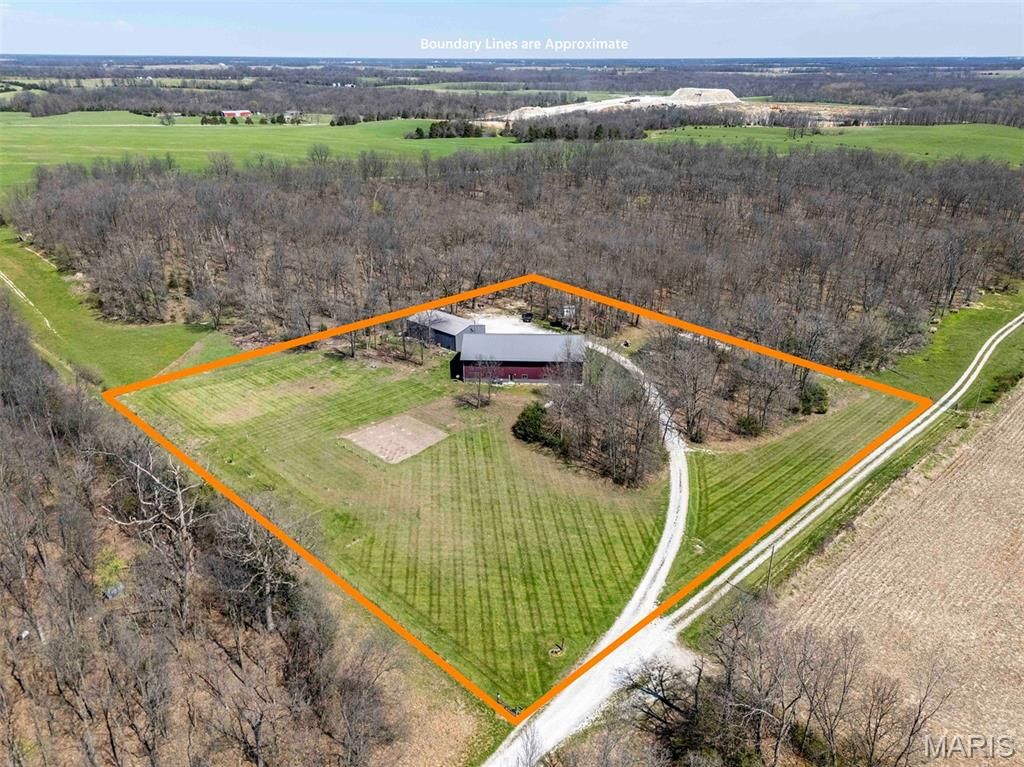 Photo of 5596 Shelby 336, Shelbina, MO 63468 (MLS # 26022515)