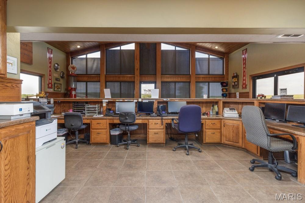 RURAL - Commercial Sale