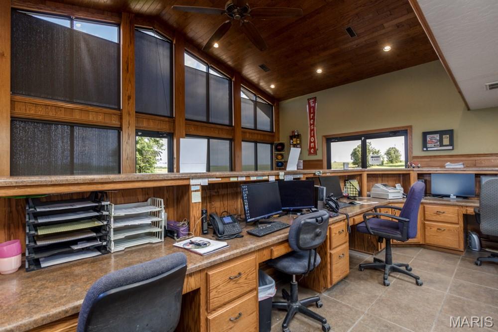 RURAL - Commercial Sale