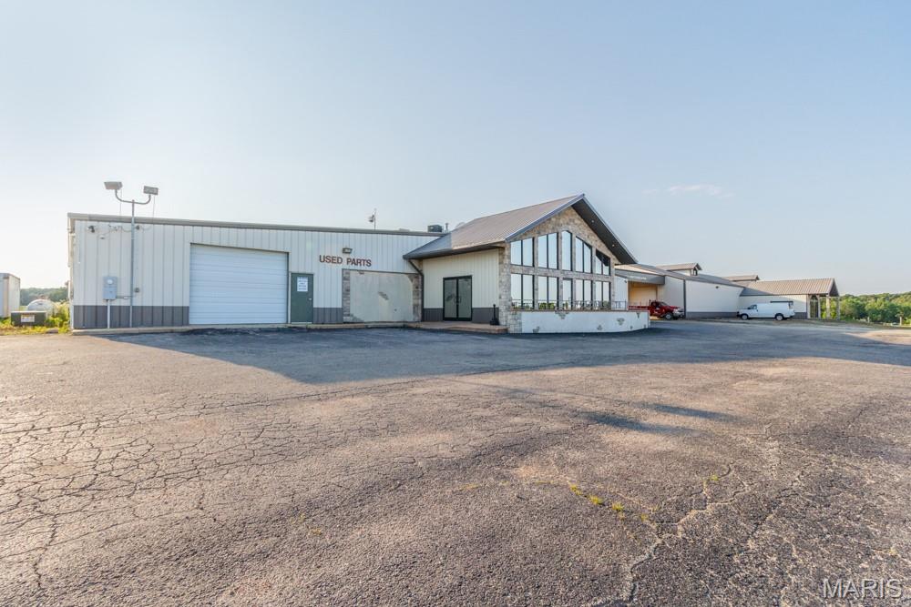 RURAL - Commercial Sale