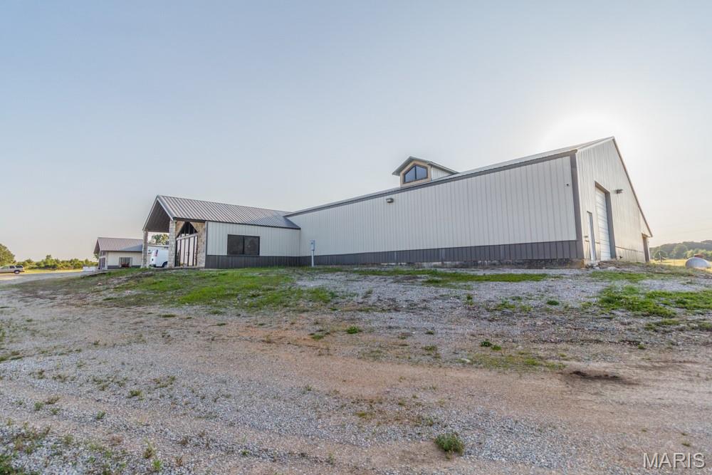 RURAL - Commercial Sale