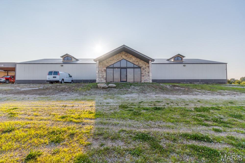 RURAL - Commercial Sale