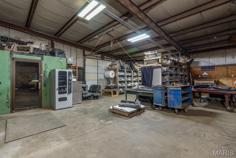 RURAL - Commercial Sale