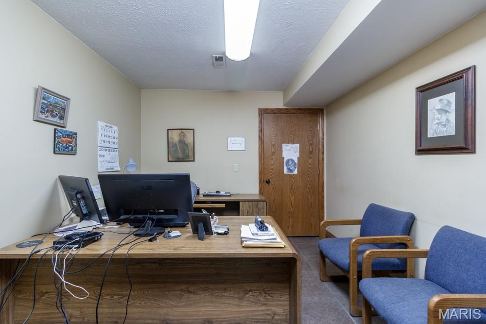 RURAL - Commercial Sale