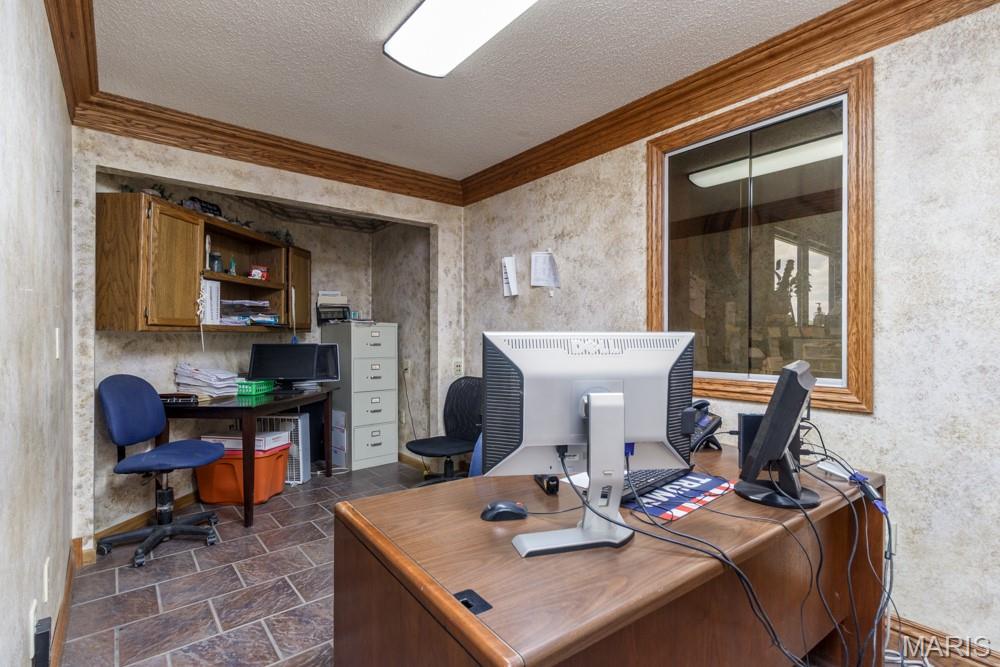 RURAL - Commercial Sale