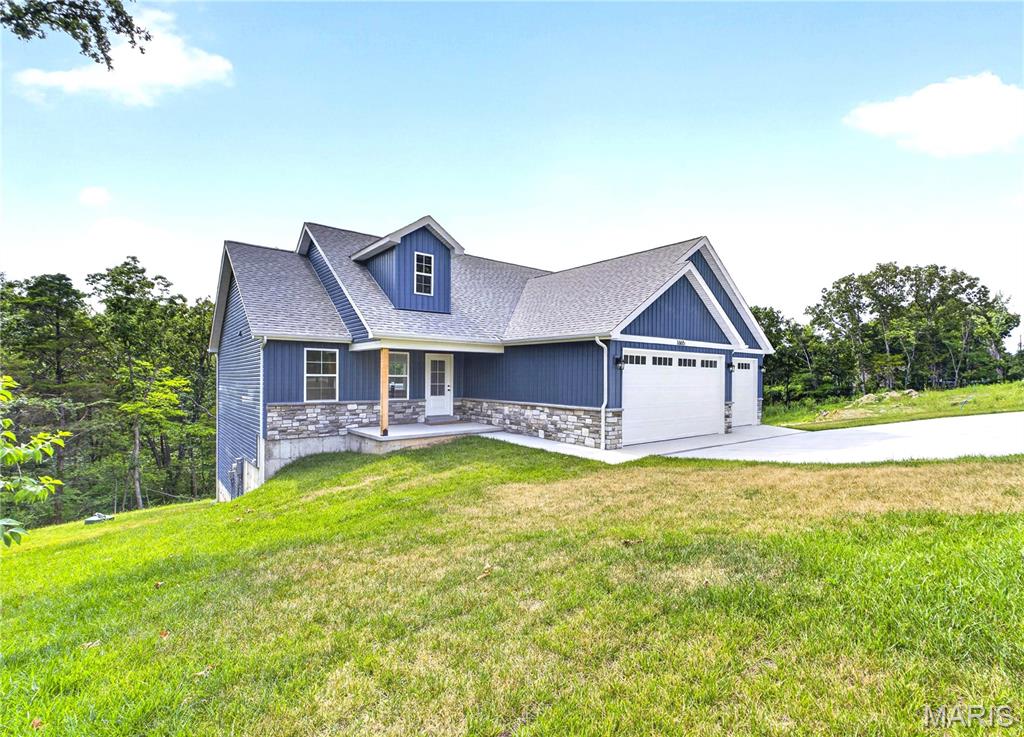 1665 Scenic Drive