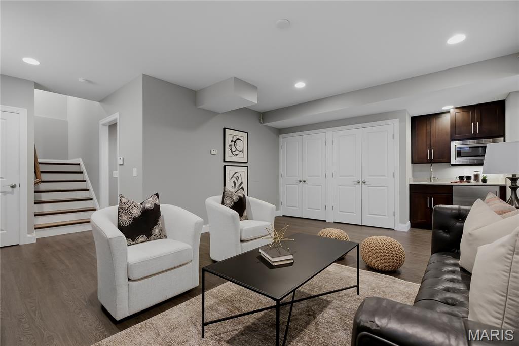 F M Sterretts Add To Forest Park - Residential