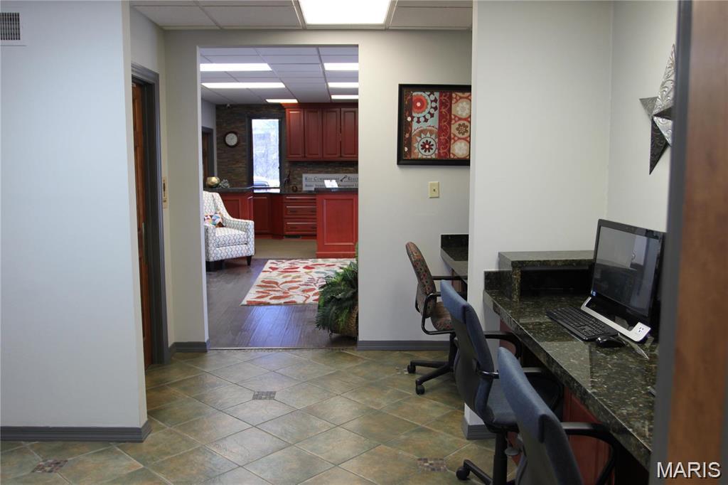 Trails Riverwood 07 - Commercial Lease