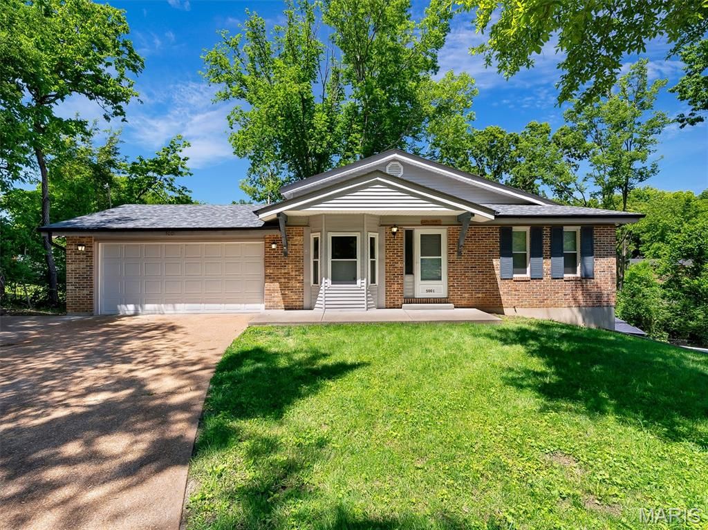 Photo of 5001 Fawn Circle, Imperial, MO 63052 (MLS # 26027904)