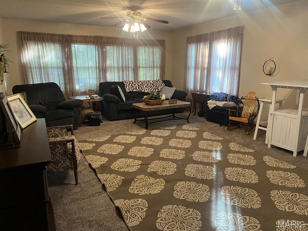 125 E Johnson Street