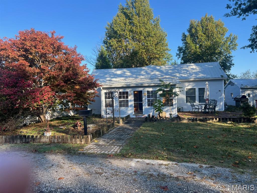 125 E Johnson Street