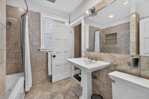 Tiny photo for 7509 Cromwell Drive, St Louis, MO 63105 (MLS # 26054372)