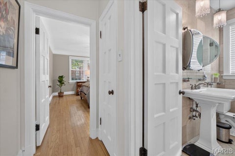 Tiny photo for 7509 Cromwell Drive, St Louis, MO 63105 (MLS # 26054372)